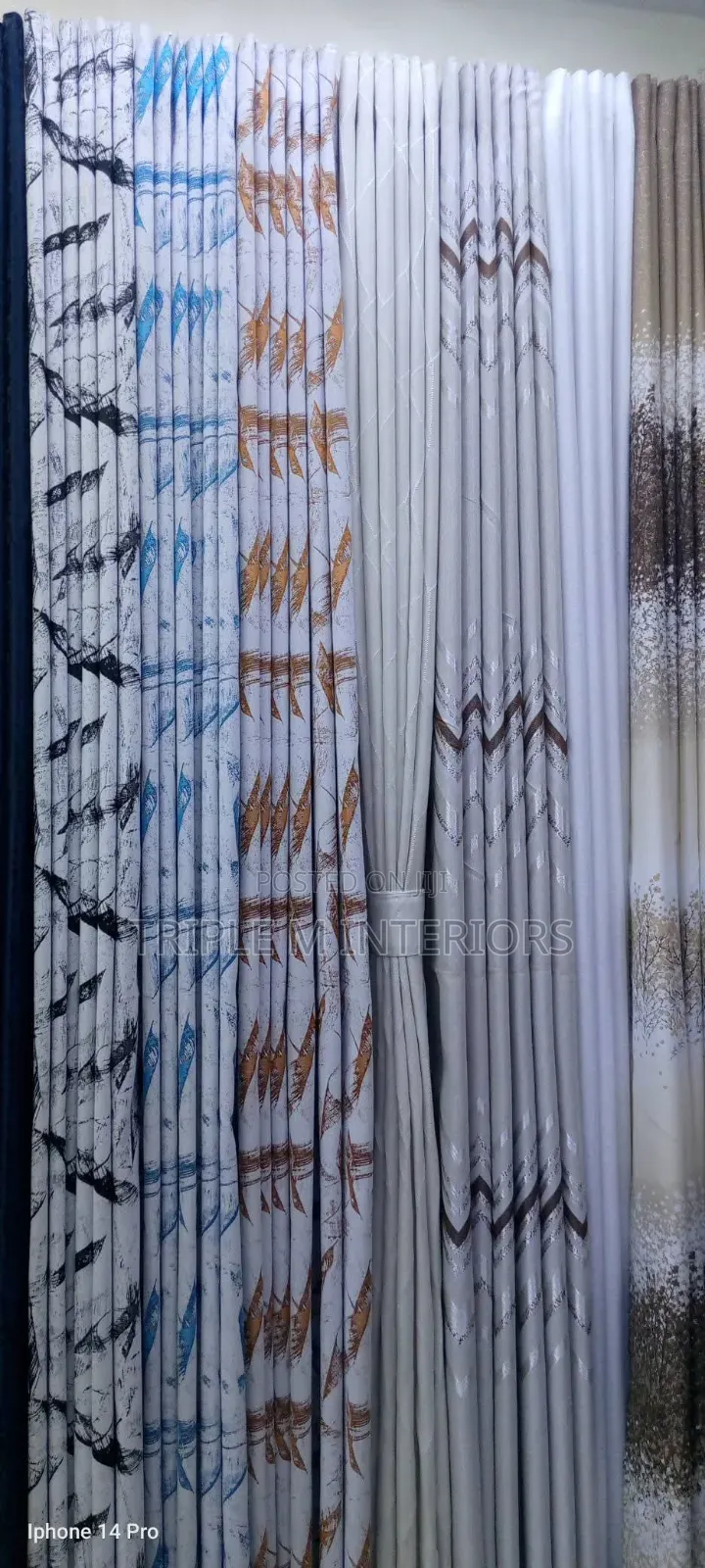 Decorative Interior Cloth Hangings for Space Styling