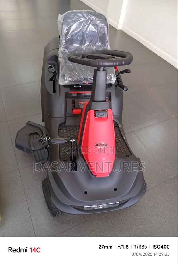 Ride on Lawn Mower Machies