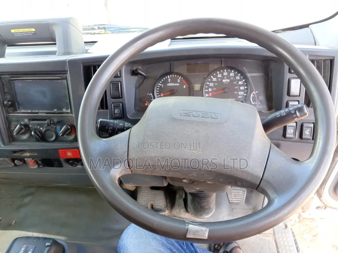 Isuzu Tipper N75