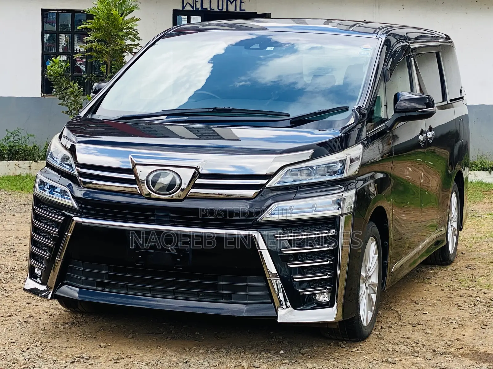 Toyota Vellfire 2018
