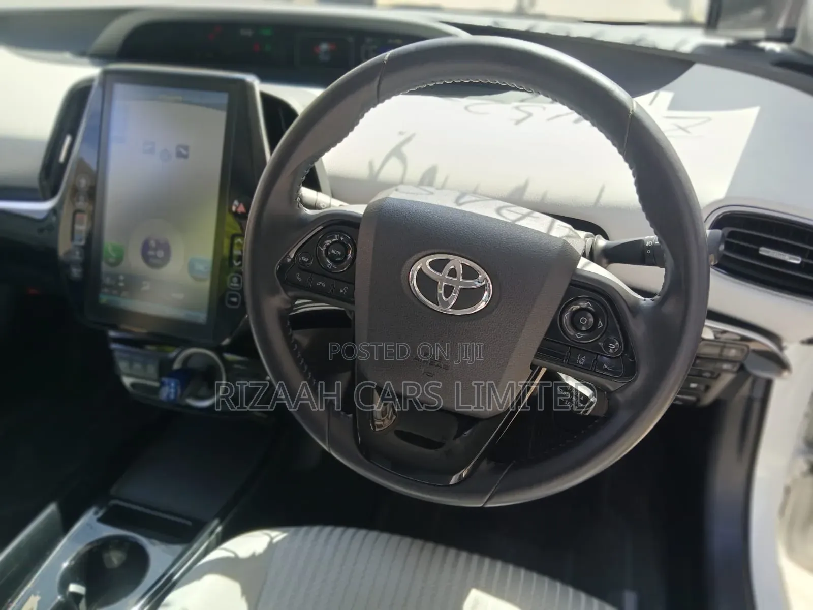 Toyota Prius 2019 White