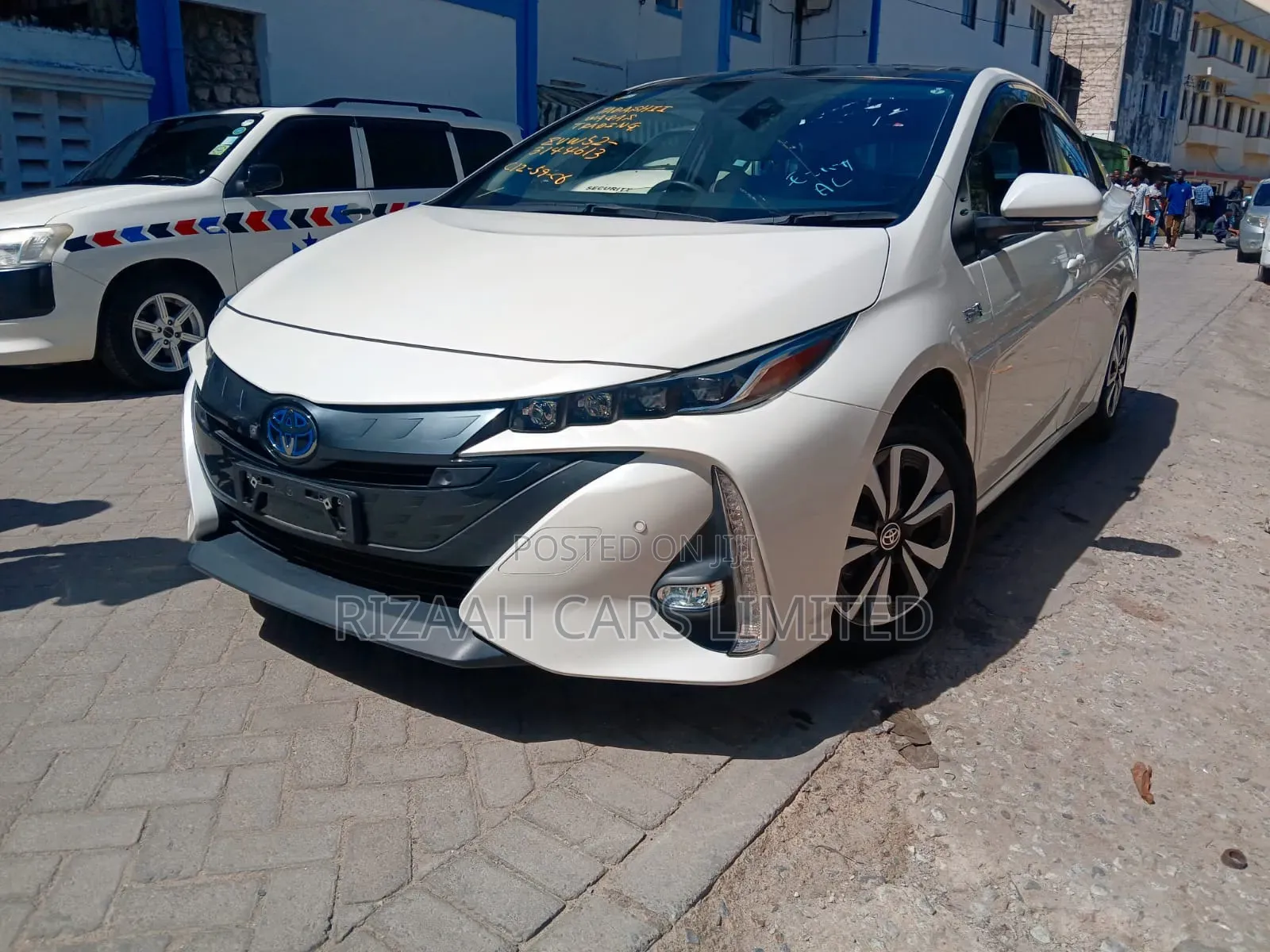 Toyota Prius 2019 White