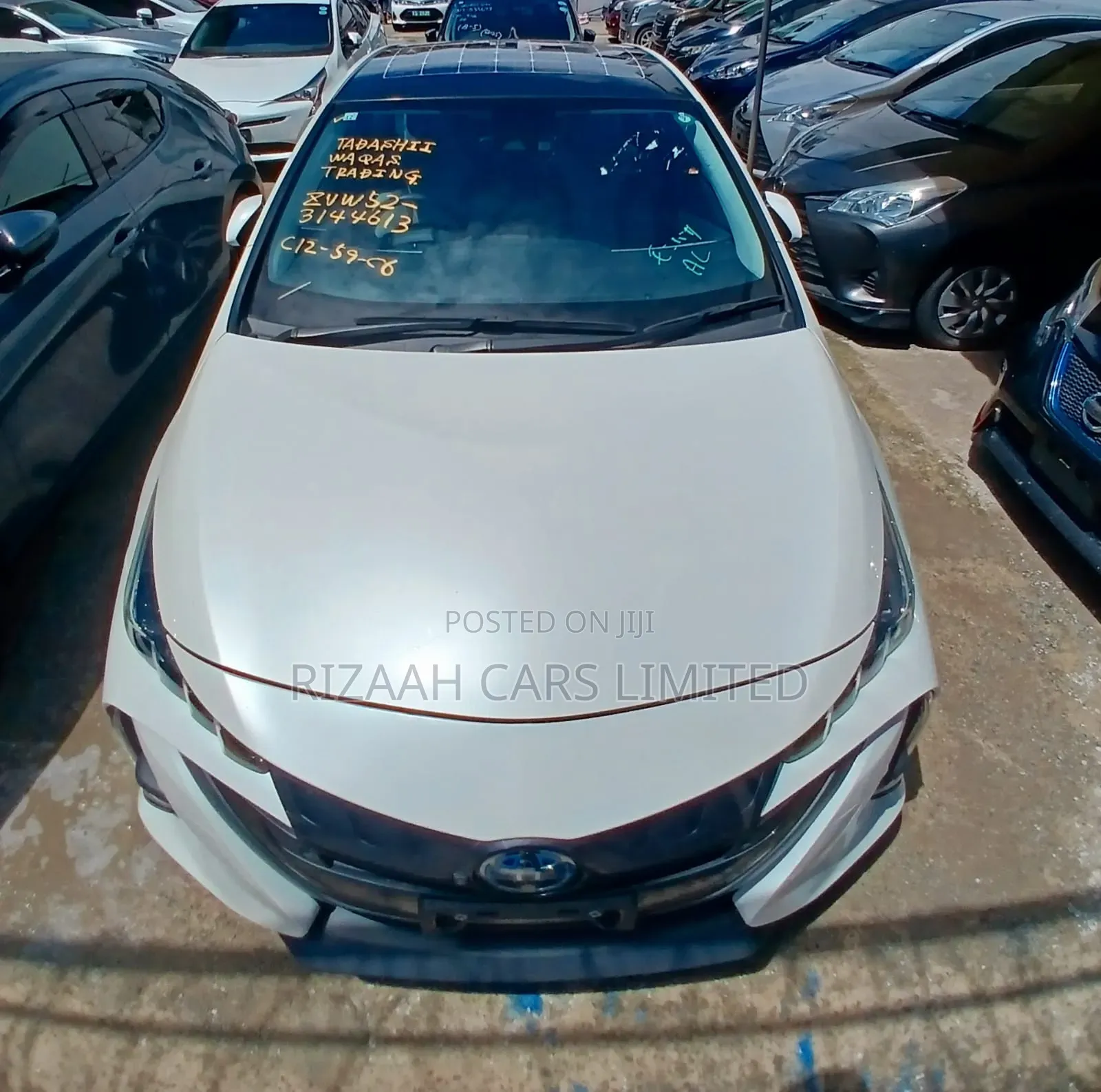 Toyota Prius 2019 White