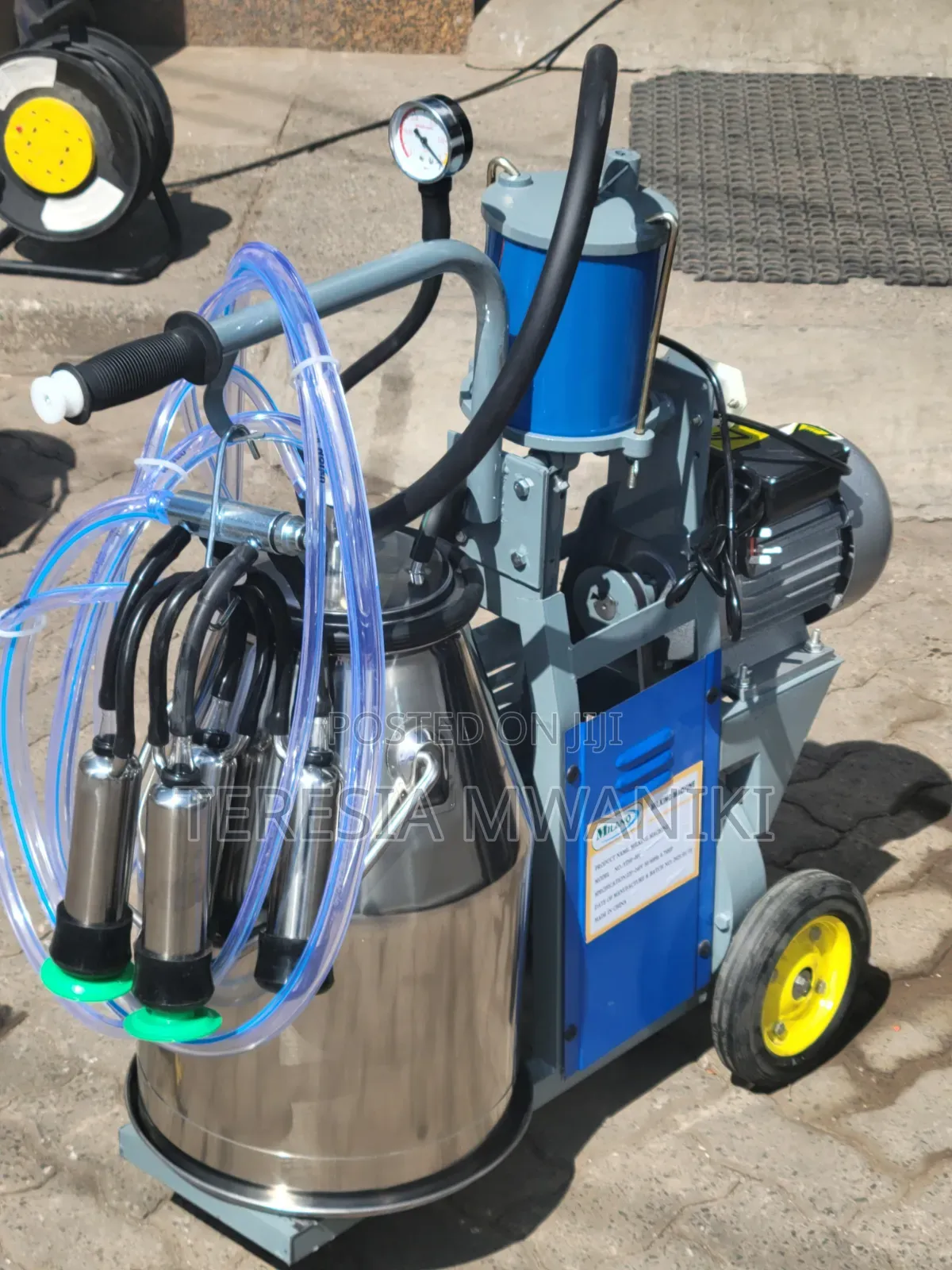 Milano Single Bucket Milking Machine