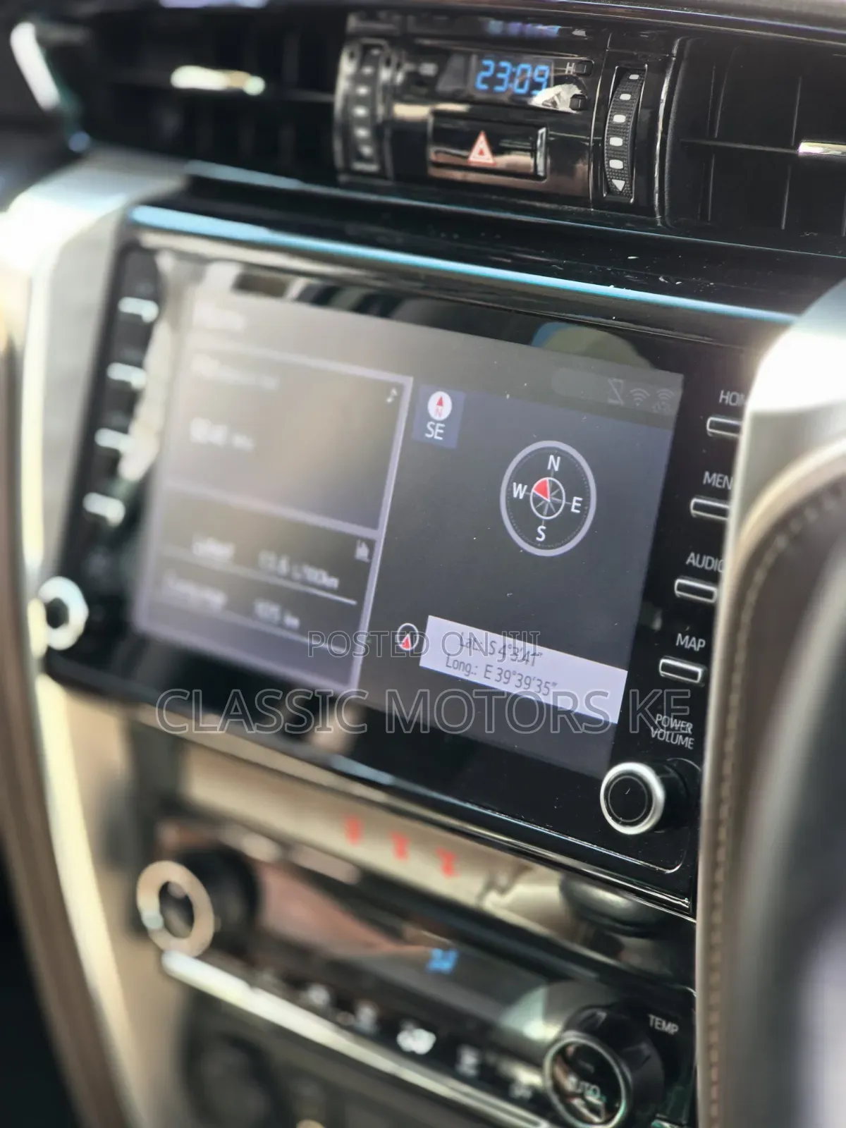 Toyota Fortuner 2.8 D AWD 2019 White