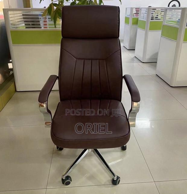 Office Chair : Premium High-Back Office Executive Chair - thumbnail 11
