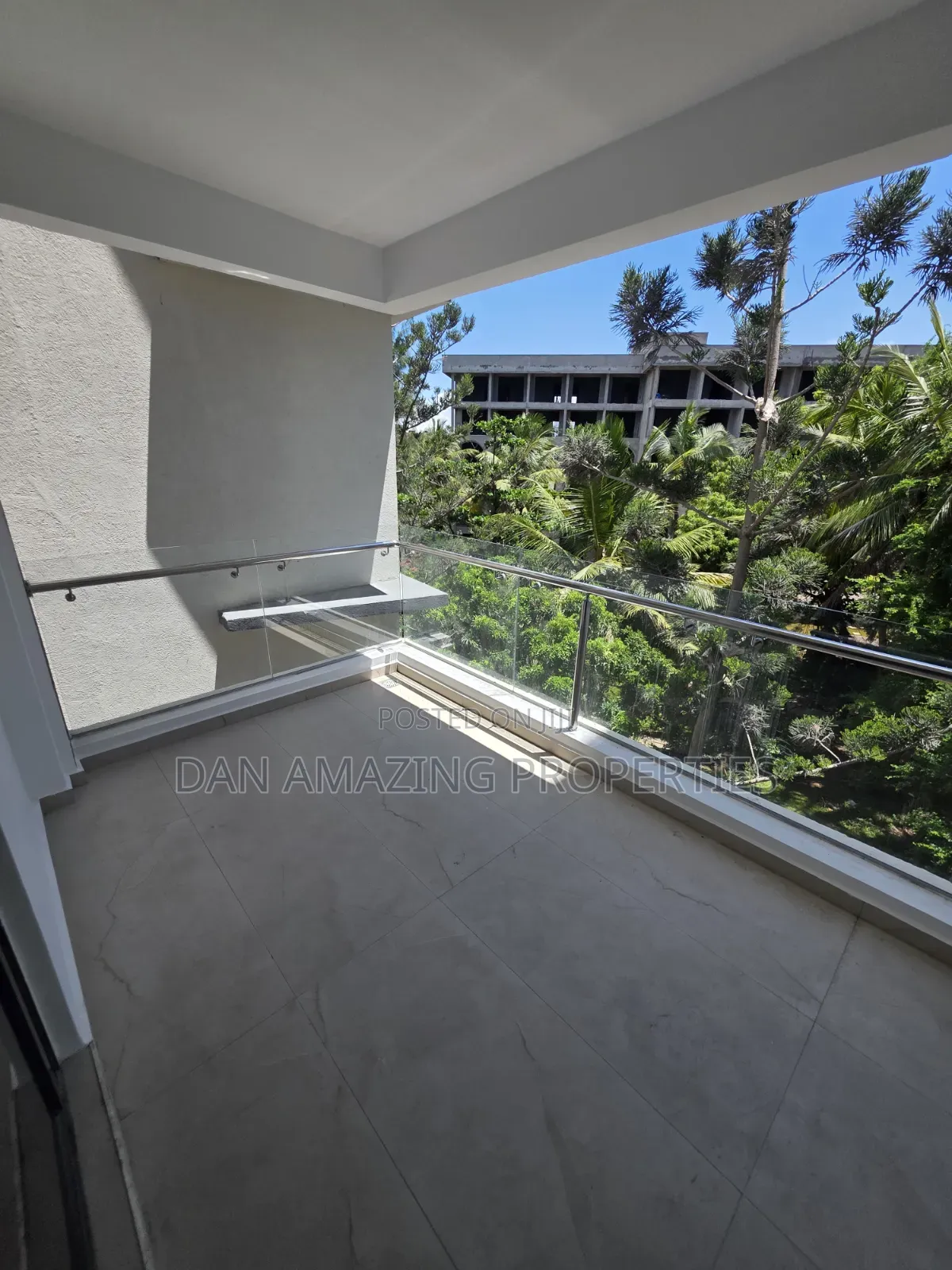 3bdrm Apartment in Nyali Plus Dsq for sale