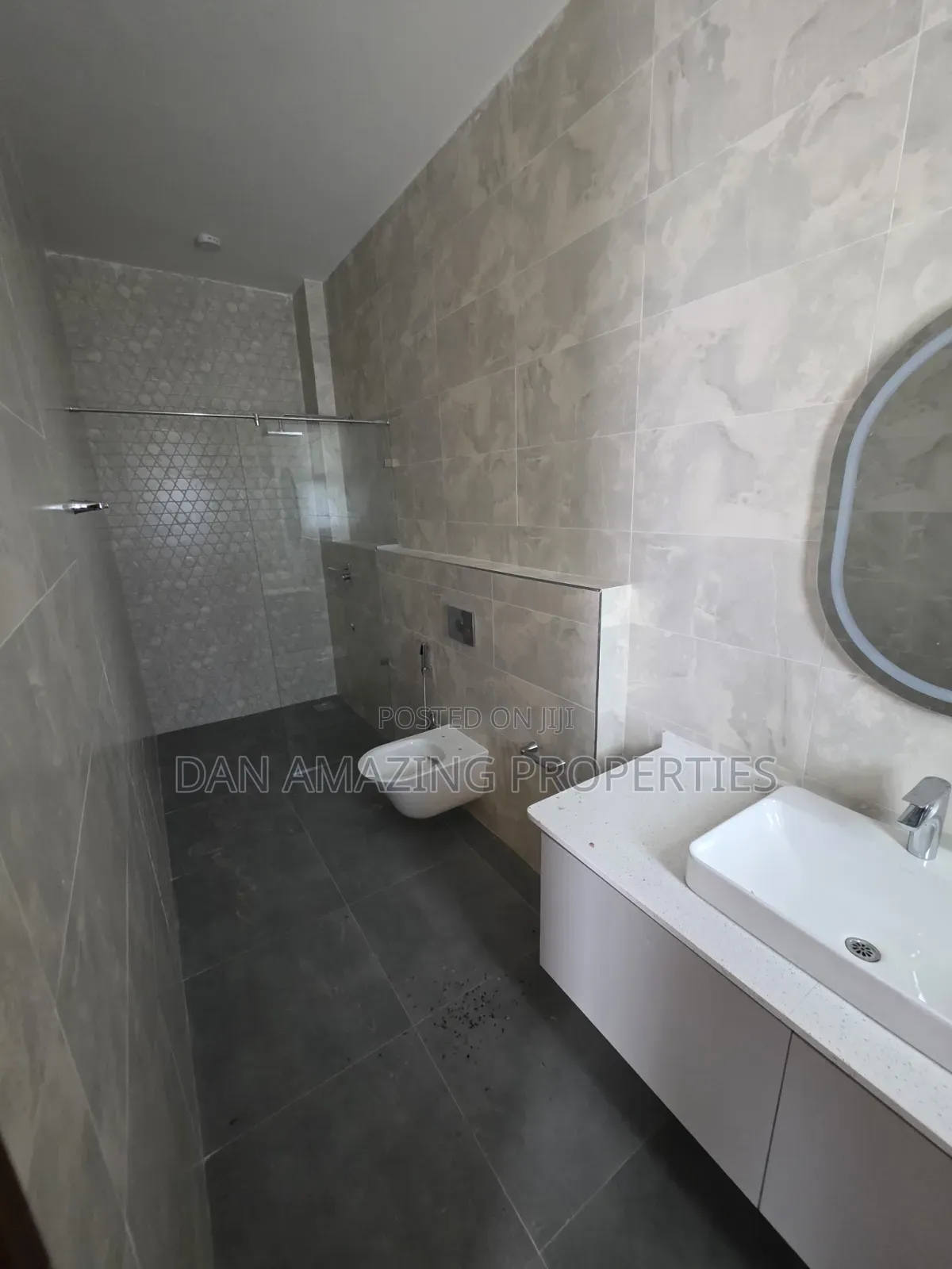3bdrm Apartment in Nyali Plus Dsq for sale