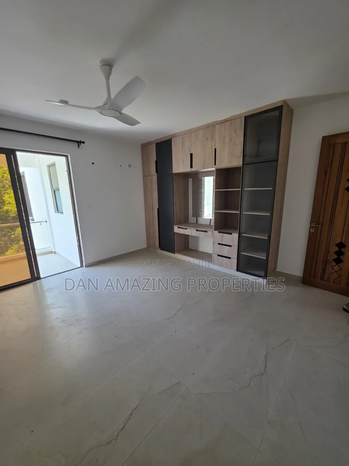 3bdrm Apartment in Nyali Plus Dsq for sale