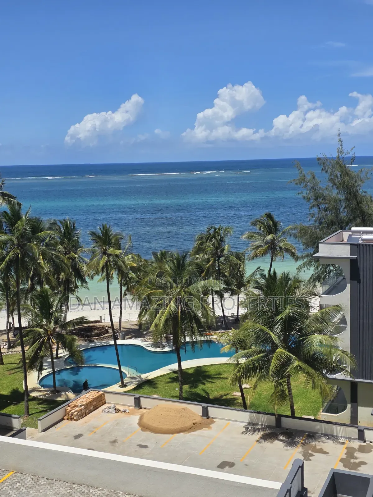3bdrm Apartment in Nyali Plus Dsq for sale