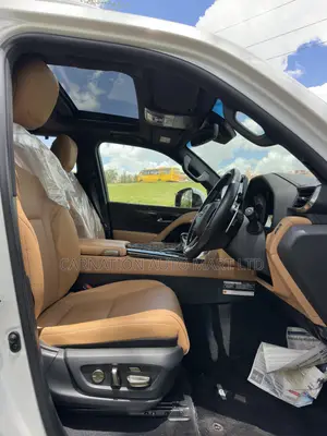 Lexus LX LX 600 2023 White