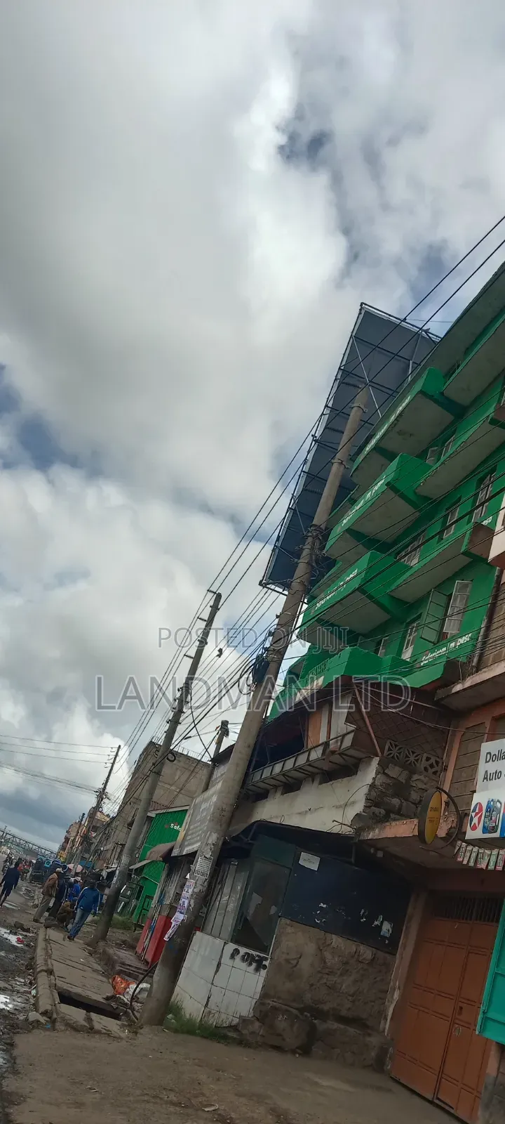 Commercial Buiding in Tassia on Outering Road