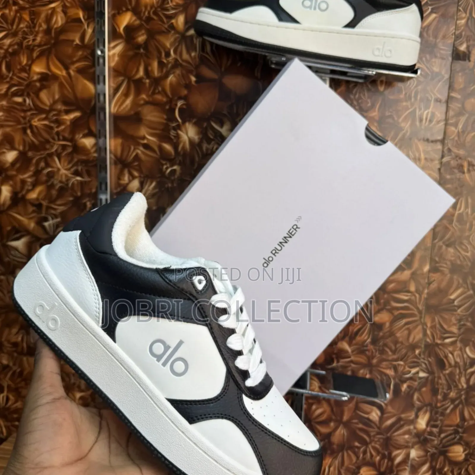 Alo "Recovery Mode" Sneakers