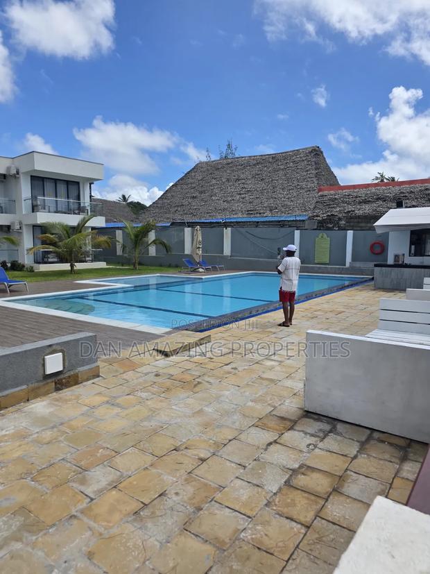 4bdrm Apartment in Nyali Beachfront for sale - thumbnail 3
