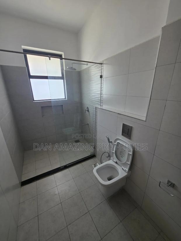 4bdrm Apartment in Nyali Beachfront for sale - thumbnail 17