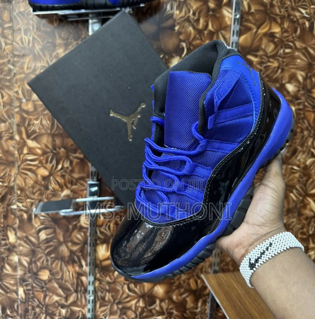 *Jordan 11 Retro Basketball Size 40-45