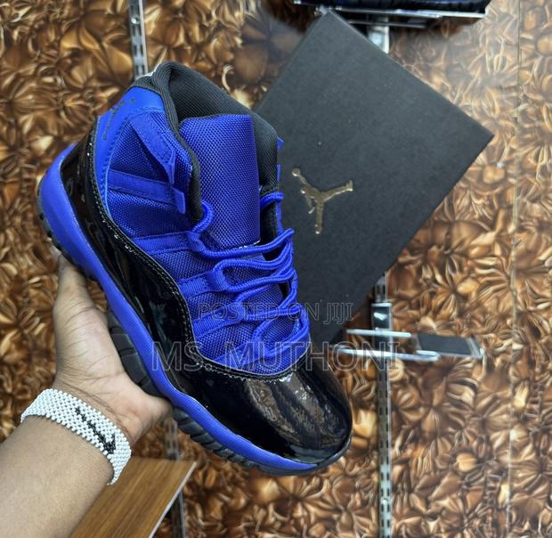 *Jordan 11 Retro Basketball Size 40-45 - thumbnail 2