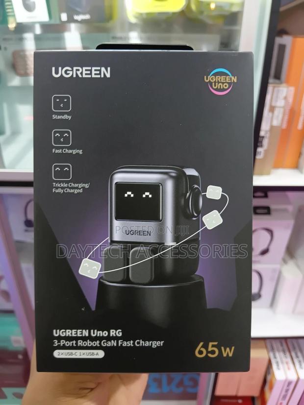 The Ugreen Uno Robot 65w Gan Charger. - thumbnail 2