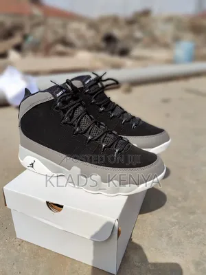 Air Jordan 9