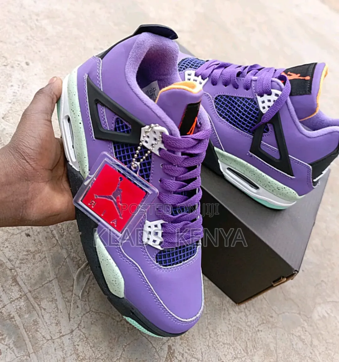 Air Jordan 4