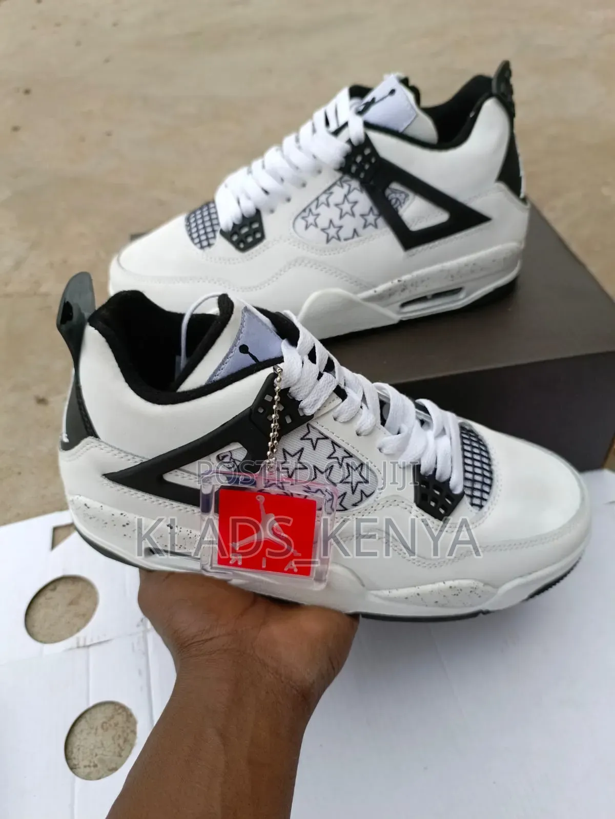 Air Jordan 4