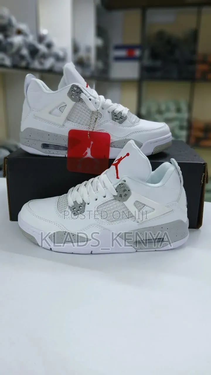Air Jordan 4