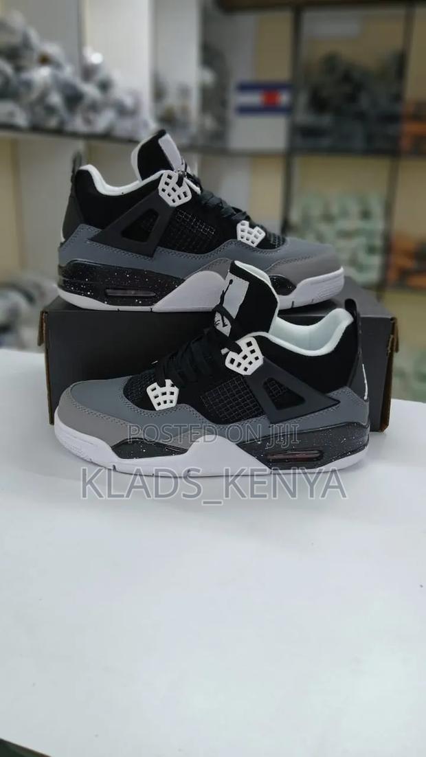 Air Jordan 4 - thumbnail 12