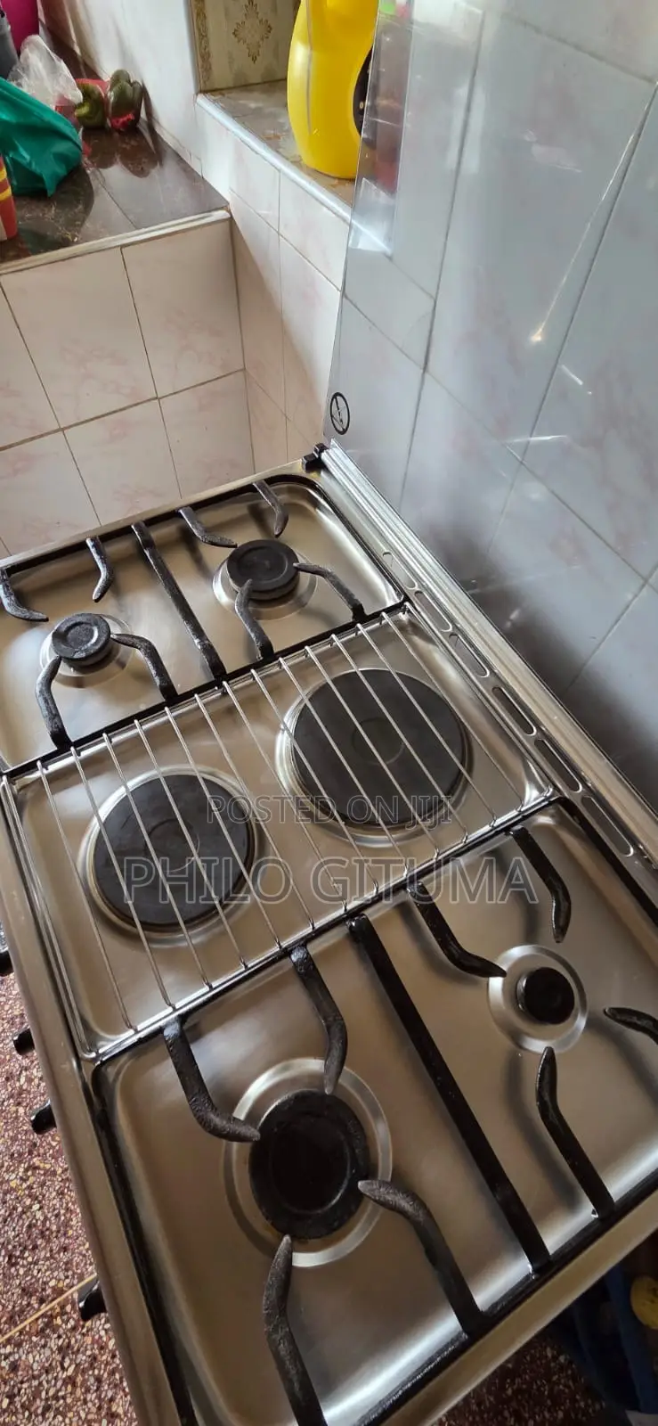 Ariston Premium Cooker – 4 Gas Burners + 2 Electric Plates