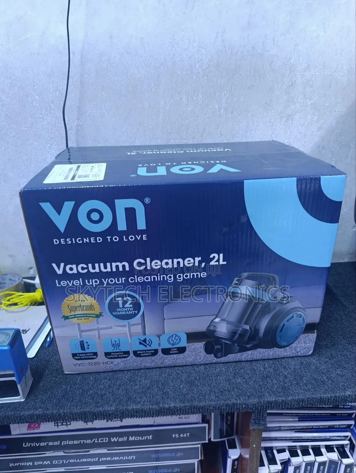 Von Bagless Vacuum Cleaner 2 Litres