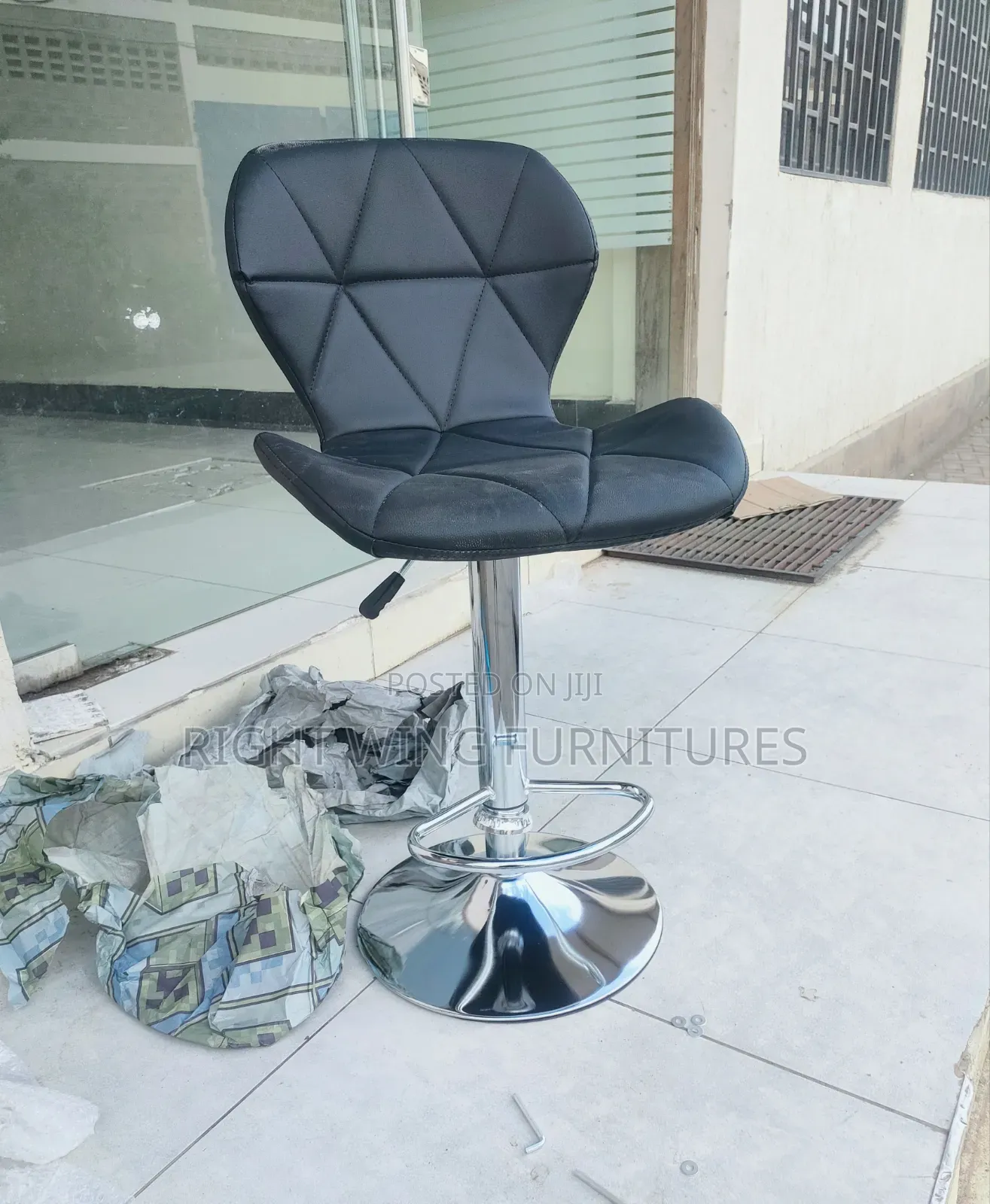 Diamond Wide Back Barstool