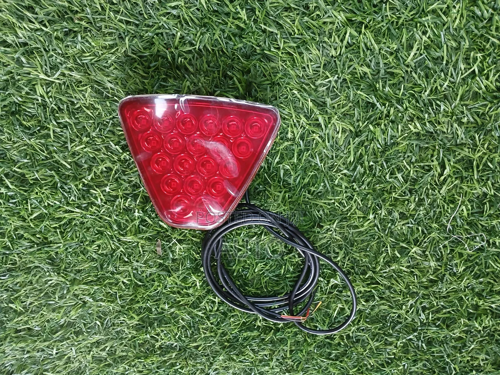 Triangle Led Tail Light – Durable Rear Safety Lamp