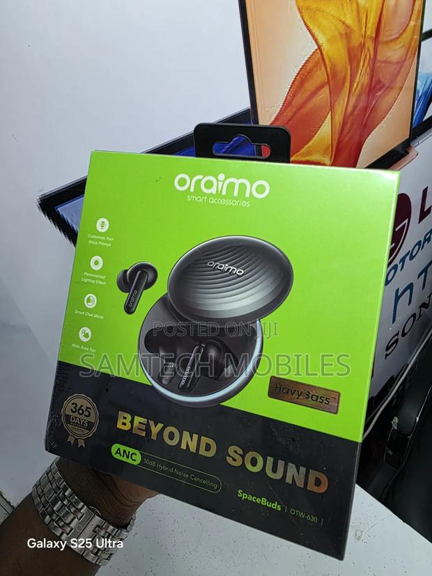 Oraimo Space Buds - main view