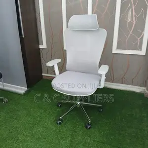 White Ergonomic Orthopedic Office Seat