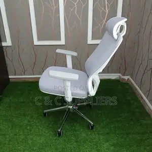 White Ergonomic Orthopedic Office Seat
