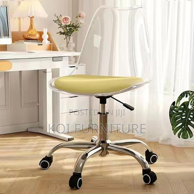 Dining Chairs; Aesthetic Clear Swivel Dining Chairs - thumbnail 5