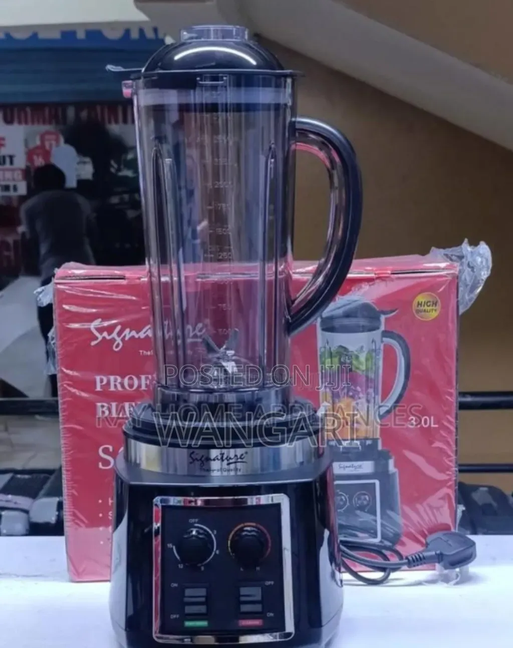 Colour Black 2000watts Signature Commercial Blender