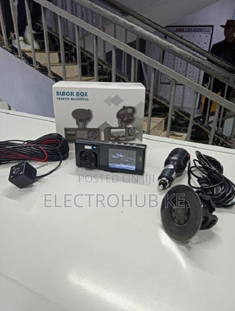 Triple Camera Dash Cam - 3 Way Recording for Full Car Security