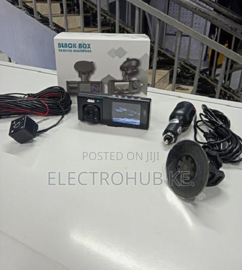 Black Box 3 in 1 Dash Camera - Front Rear With Inside Recording