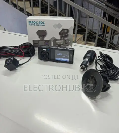 Black Box 3 in 1 Dash Camera - Front Rear With Inside Recording