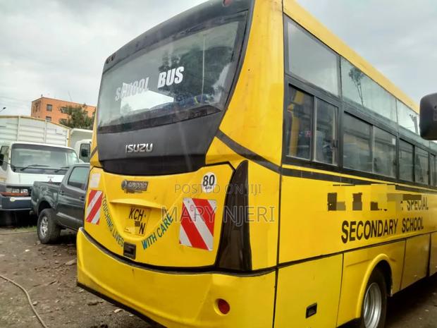 Isuzu NQR 2015 Yellow - thumbnail 8