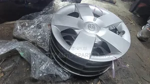 Toyota Nze Wheel Caps