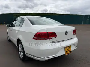 Volkswagen Passat 2013 White