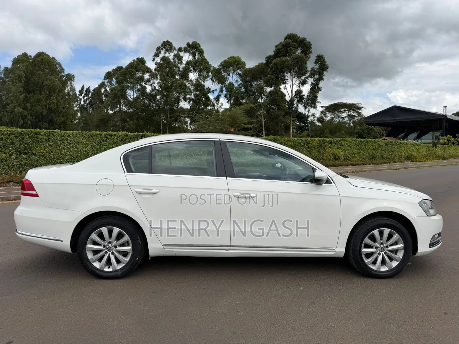 Volkswagen Passat 2013 White