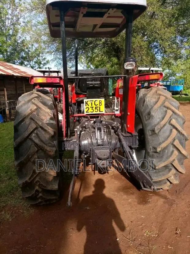 Massey Ferguson 385 - thumbnail 3