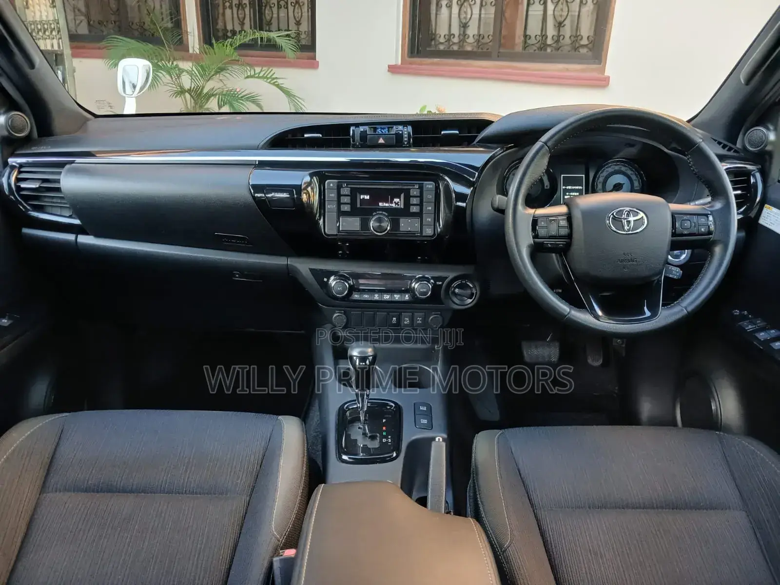 Toyota Hilux Revo Double Cab Deisel 2.4 AWD 2019 White