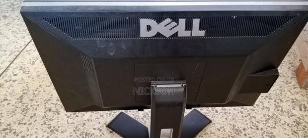Dell Monitor 19" Inches