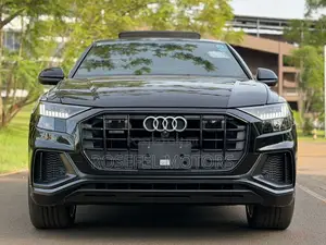 Audi Q8 2021 Black
