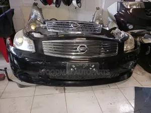 Nissan Skyline Nosecut