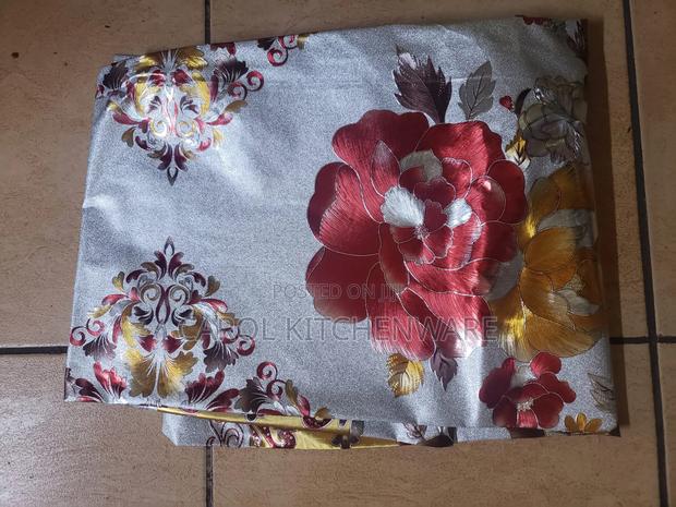 Waterproof Table Cloth - thumbnail 2