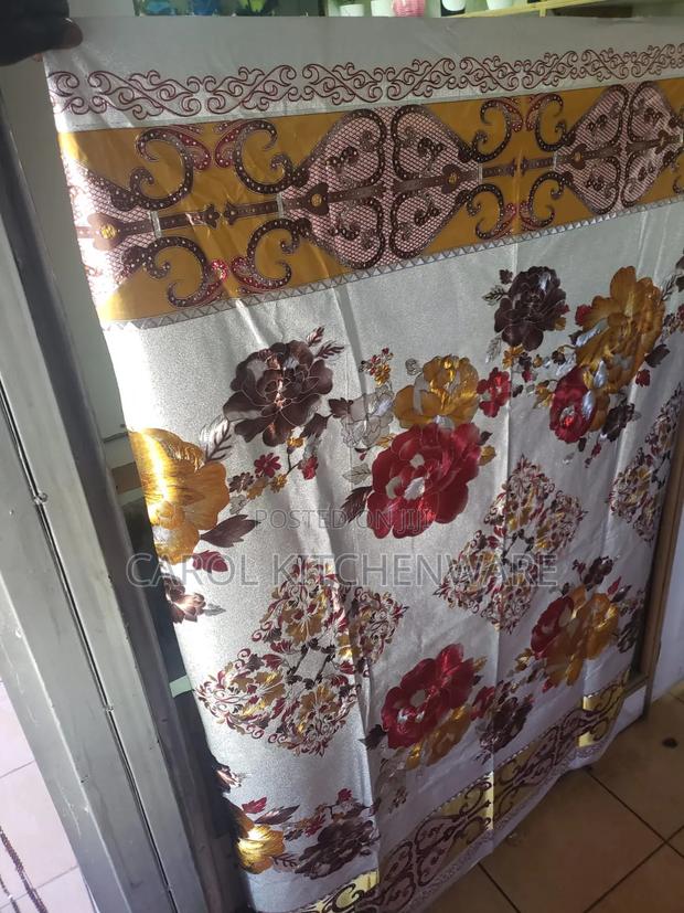 Waterproof Table Cloth - thumbnail 3